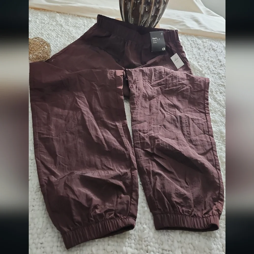 🕶BROWN HIGH RISE JOGGERS🕶 - Picture 2 of 8